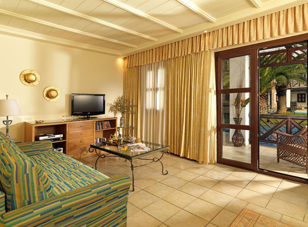 Mitsis Royal Mare Hotel Hersonissos  Ngoại thất bức ảnh